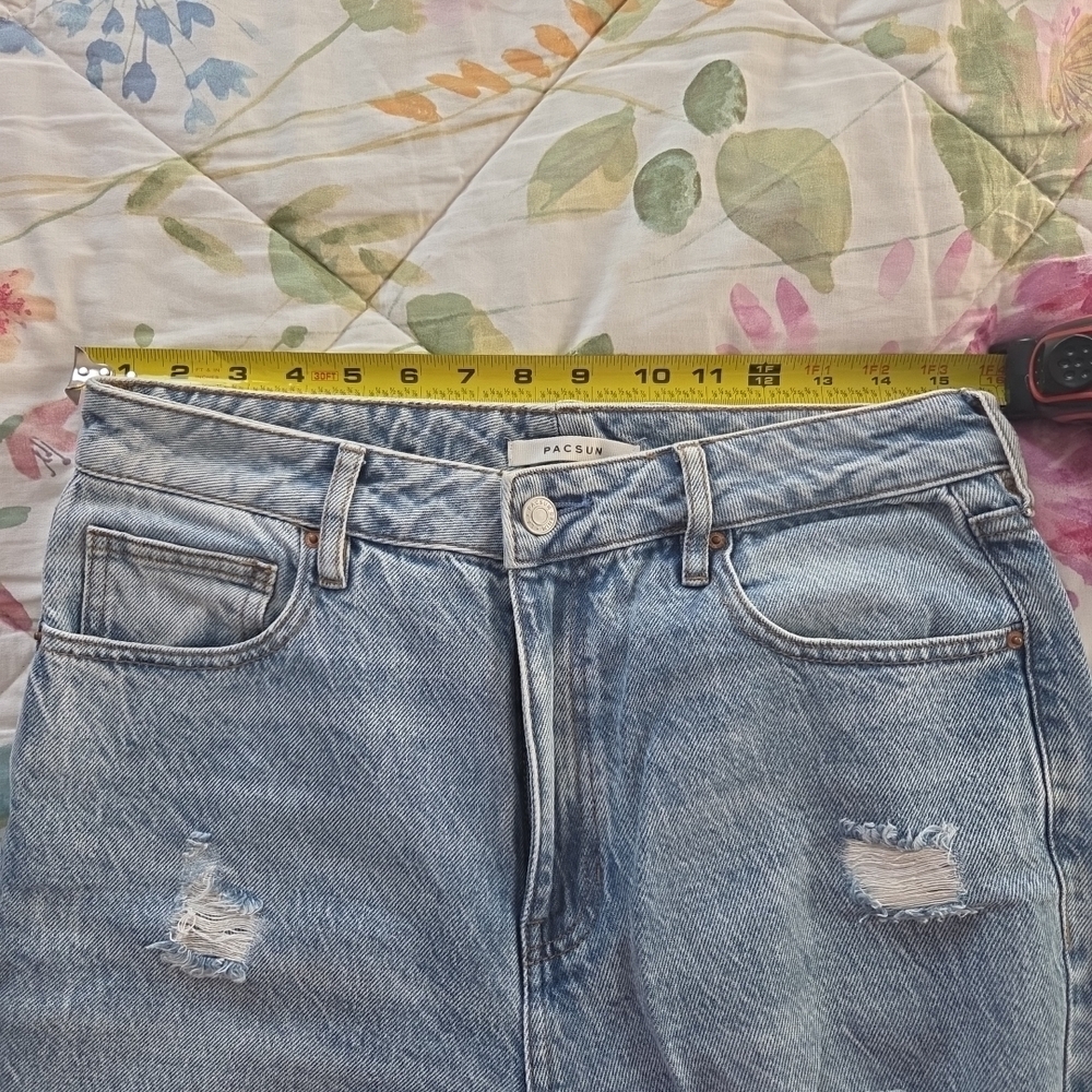 Pacsun Distressed Mom Jeans, Size 29 - Picture 4 of 6